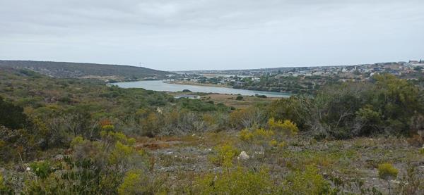 700 m² Land