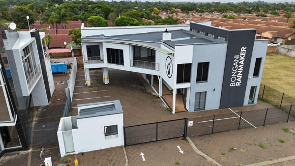 449  m² Commercial space