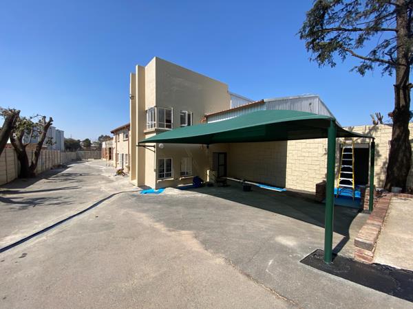 1 200  m² Industrial space