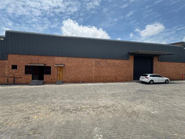 1 155  m² Industrial space