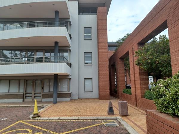 339 m² Commercial space