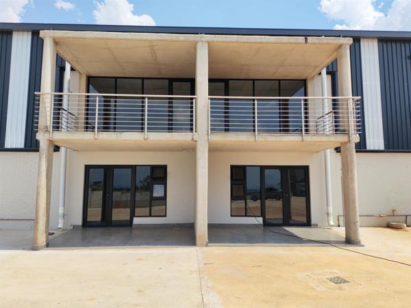 699  m² Industrial space