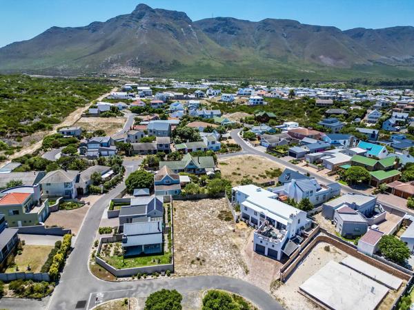 576 m² Land