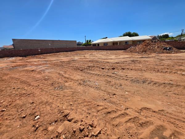 992 m² Land