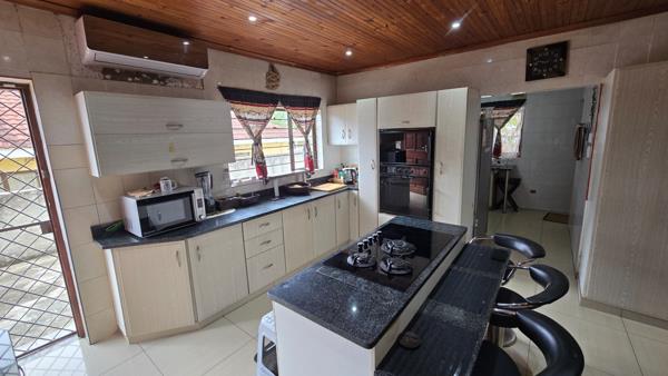 6 Bedroom House