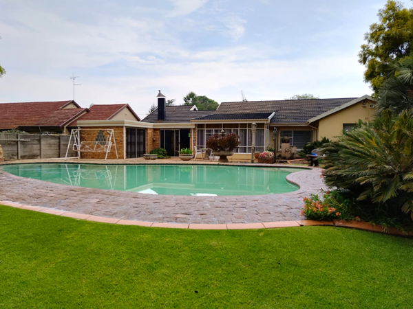 5 Bedroom House