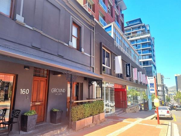 210  m² Commercial space