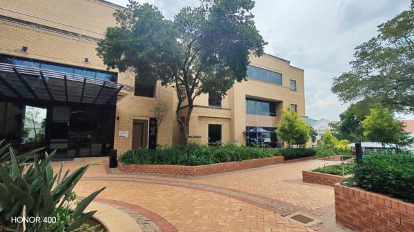 1 099 m² Office Space