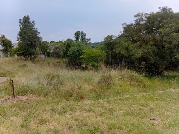 1 621 m² Land