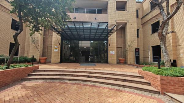 1 646 m² Office Space