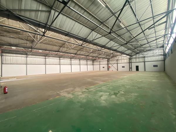 3 000  m² Industrial space
