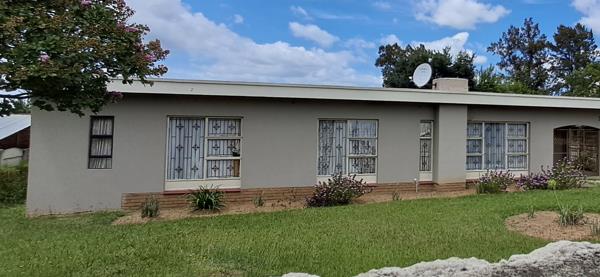 8 Bedroom House