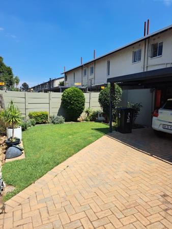 3 Bedroom Townhouse