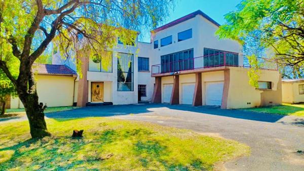 6 Bedroom House