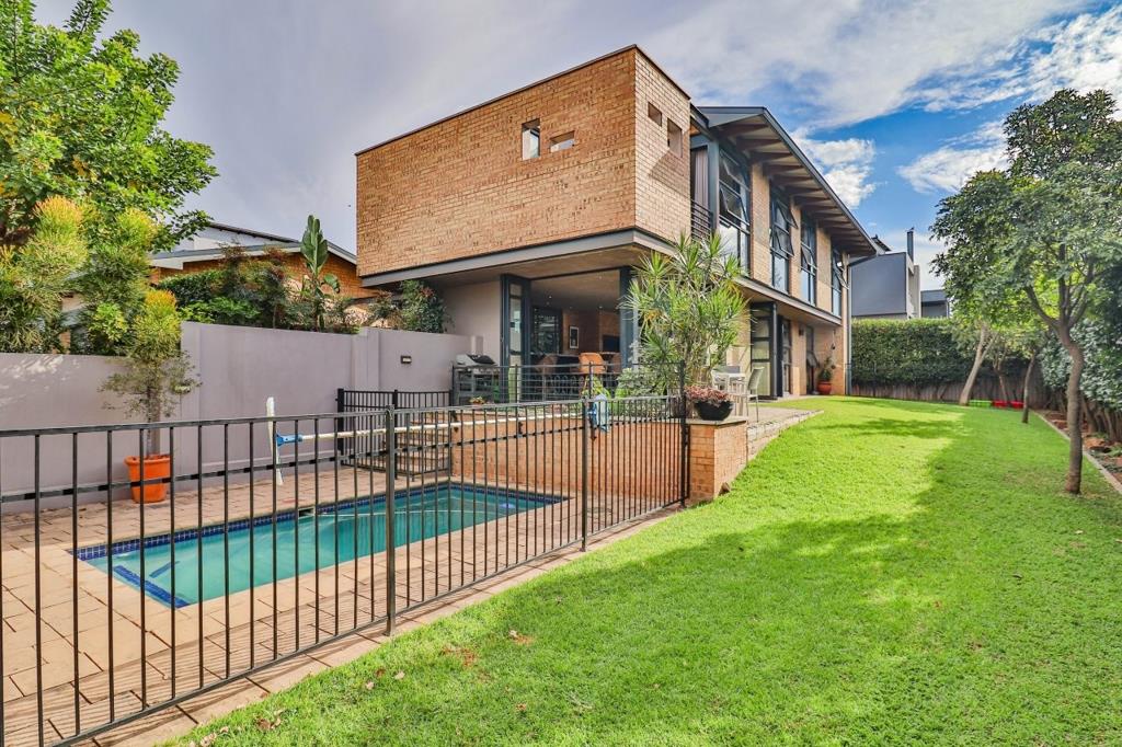 4 Bedroom House