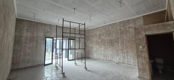 110  m² Industrial space