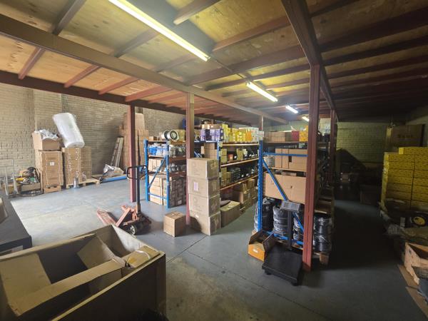 260  m² Industrial space