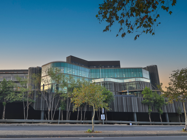 5 834  m² Commercial space