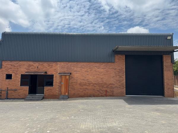 977  m² Industrial space