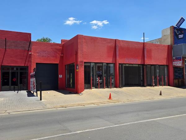 745  m² Retail Space