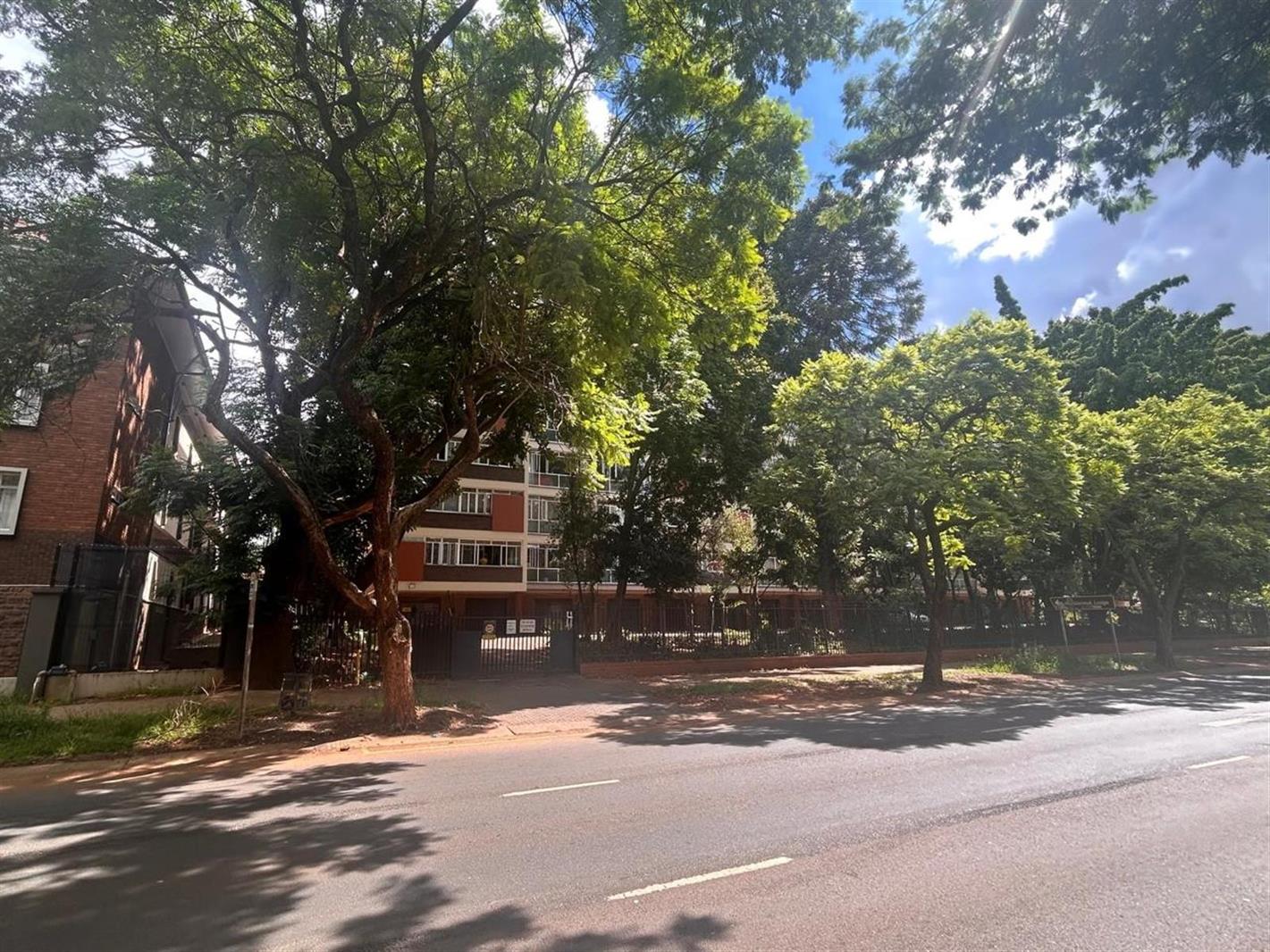 4 Bedroom Apartment in Muckleneuk