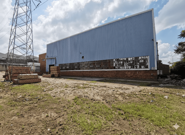 1 500  m² Commercial space