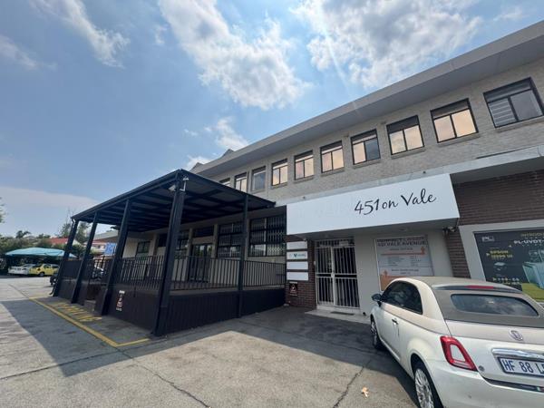 272  m² Commercial space