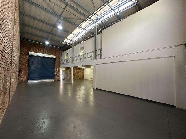 353  m² Industrial space