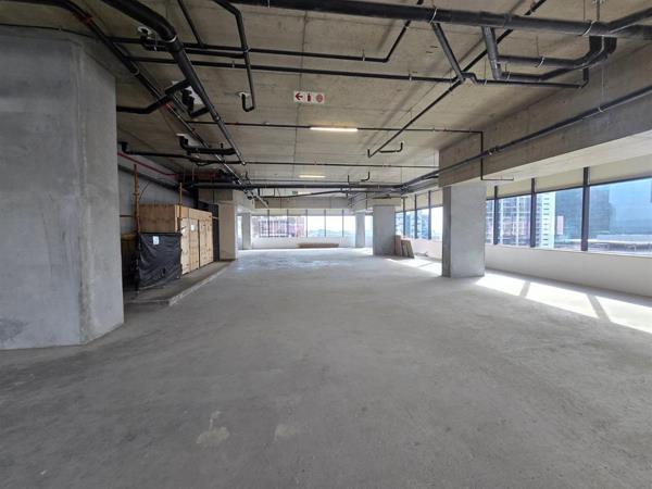 700  m² Office Space