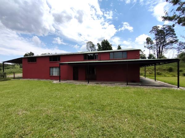2 042 m² Farm