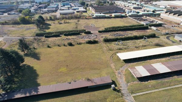 10 000  m² Industrial space