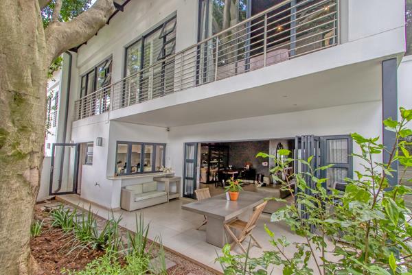 5 Bedroom Townhouse
