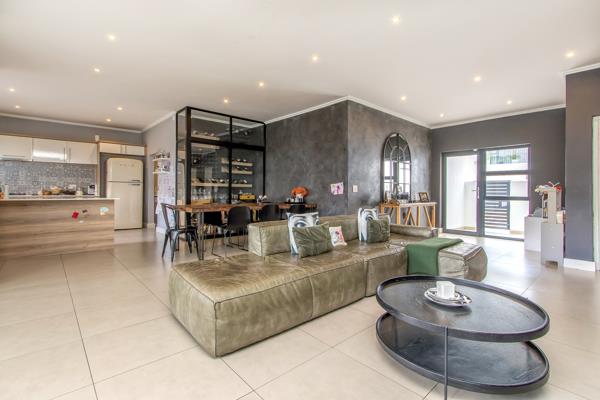 5 Bedroom Townhouse