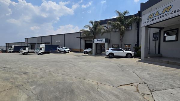 3 527  m² Industrial space