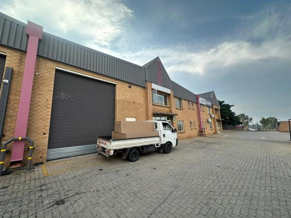 637  m² Industrial space