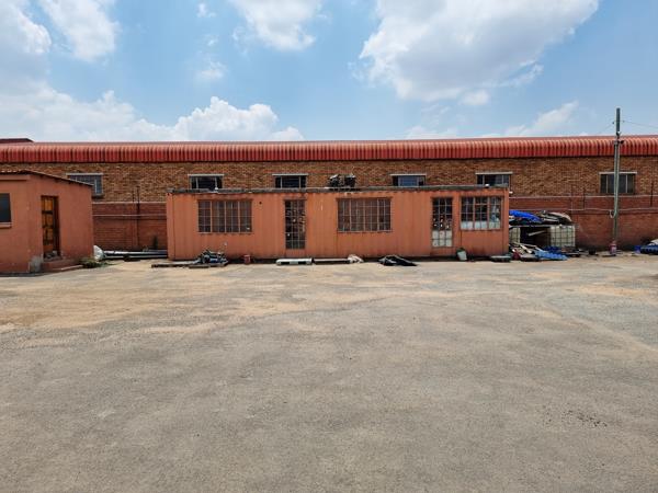 1 275  m² Industrial space