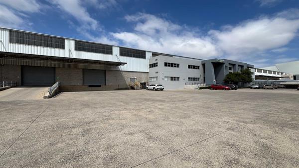2 823  m² Industrial space