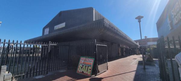 400  m² Retail Space