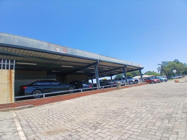 714 m² Commercial space