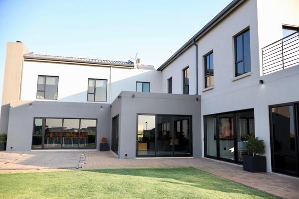 5 Bedroom House