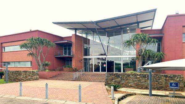 334  m² Office Space