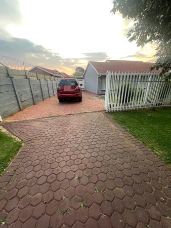 1 Bedroom Garden Cottage