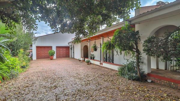 9 Bedroom House