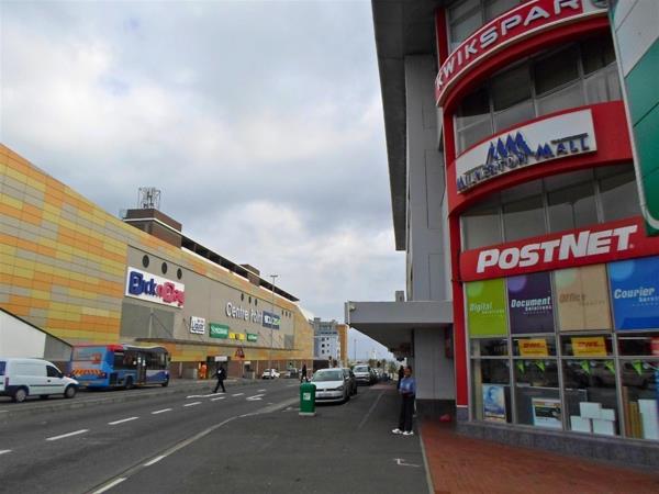 272  m² Office Space