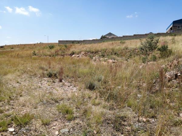 2 000 m² Land