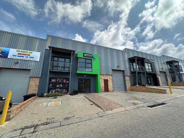 304  m² Industrial space