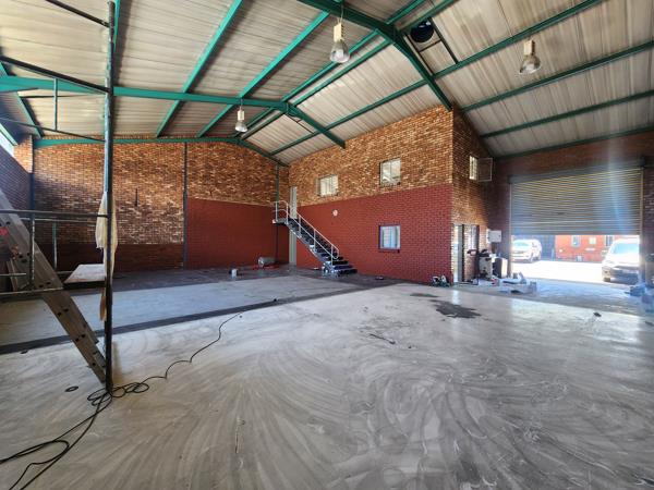 271  m² Industrial space