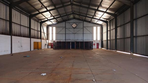 1 000  m² Industrial space