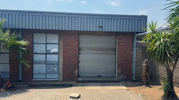 310  m² Industrial space