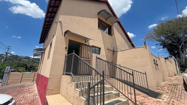 129  m² Commercial space